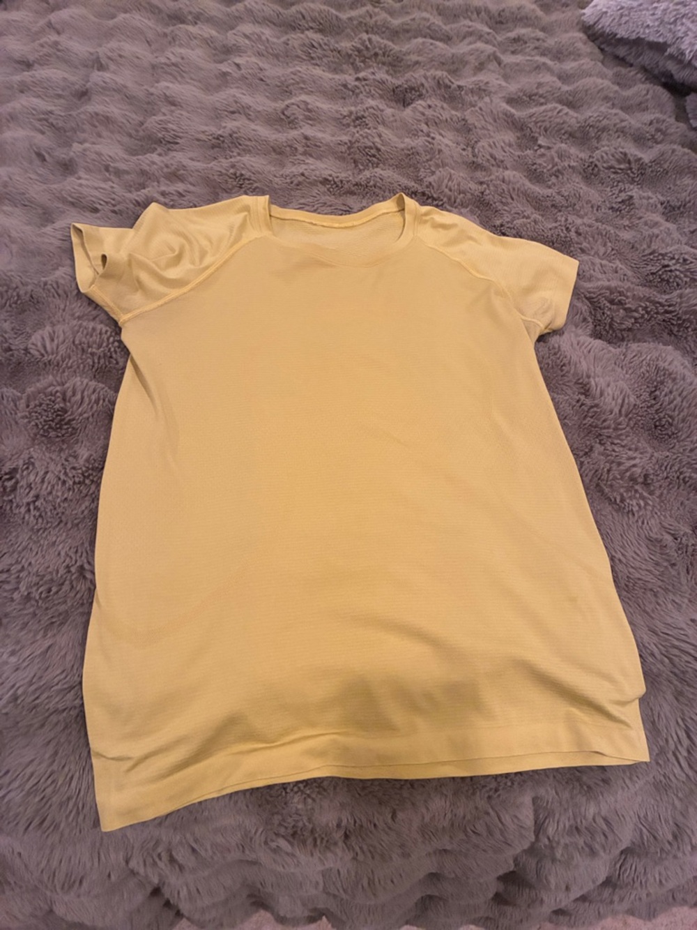 Lululemon Short Sleeve Tee - Yellow/green size 10